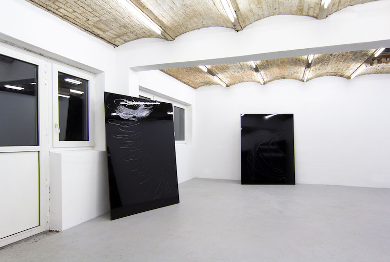 "Obsessed by movement" performance et concert par l’artiste Hannah Bohnen et le violoniste de la Philarmonie de Berlin, Philipp Bohnen, le 23 octobre 2021, Interface Berlin