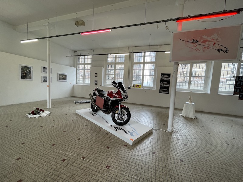 Vue de l’exposition/Lancement Objet Papier 009 : PERFORMANCE, JUIN 2021, DOC! Paris