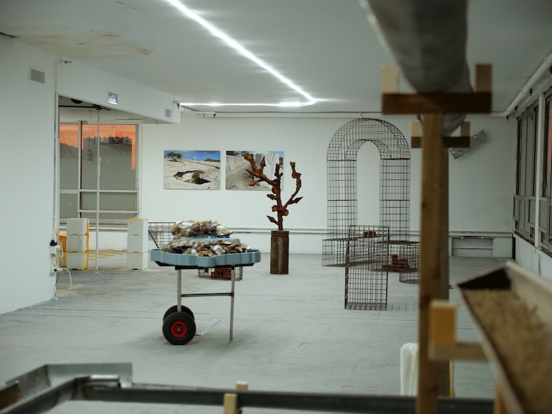 Vue de l'exposition collective L’Âge du Sable, Buropolis Marseille - Photo Jérémy Laffon