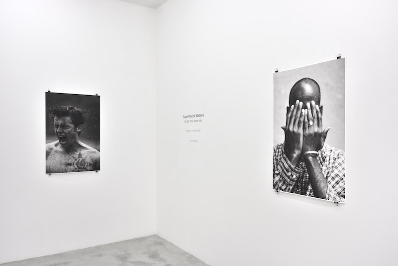 Vue d'exposition Under the same sky de Sean Patrick Watters, jusqu'au 19 mars 2022, Praz-Delavallade, Paris