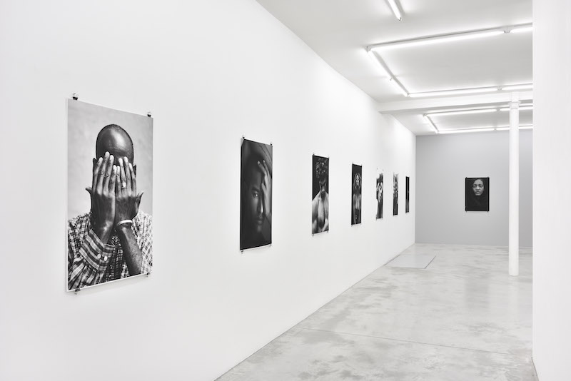 Vue d'exposition Under the same sky de Sean Patrick Watters, jusqu'au 19 mars 2022, Praz-Delavallade, Paris