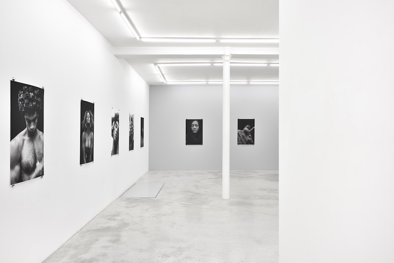 Vue d'exposition Under the same sky de Sean Patrick Watters, jusqu'au 19 mars 2022, Praz-Delavallade, Paris