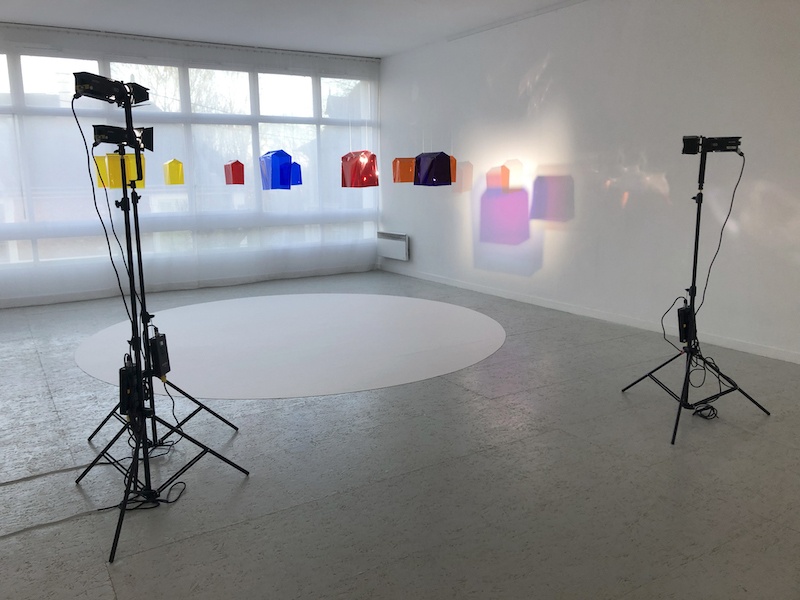 Vue de l’exposition Devant Les Scintillements [23°44/307m/s], centre d’Art contemporain Camille Lambert, Juvisy-sur-Orge - Photographie Thierry Fournier 2022