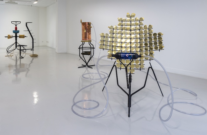 Vue de l'exposition personnelle de François Dufeil, Chlaaak Tuuuung Fiiiiiit jusqu'au 12 mars 2022, La Graineterie – centre d’art de la ville de Houilles - Photo Marc Domage