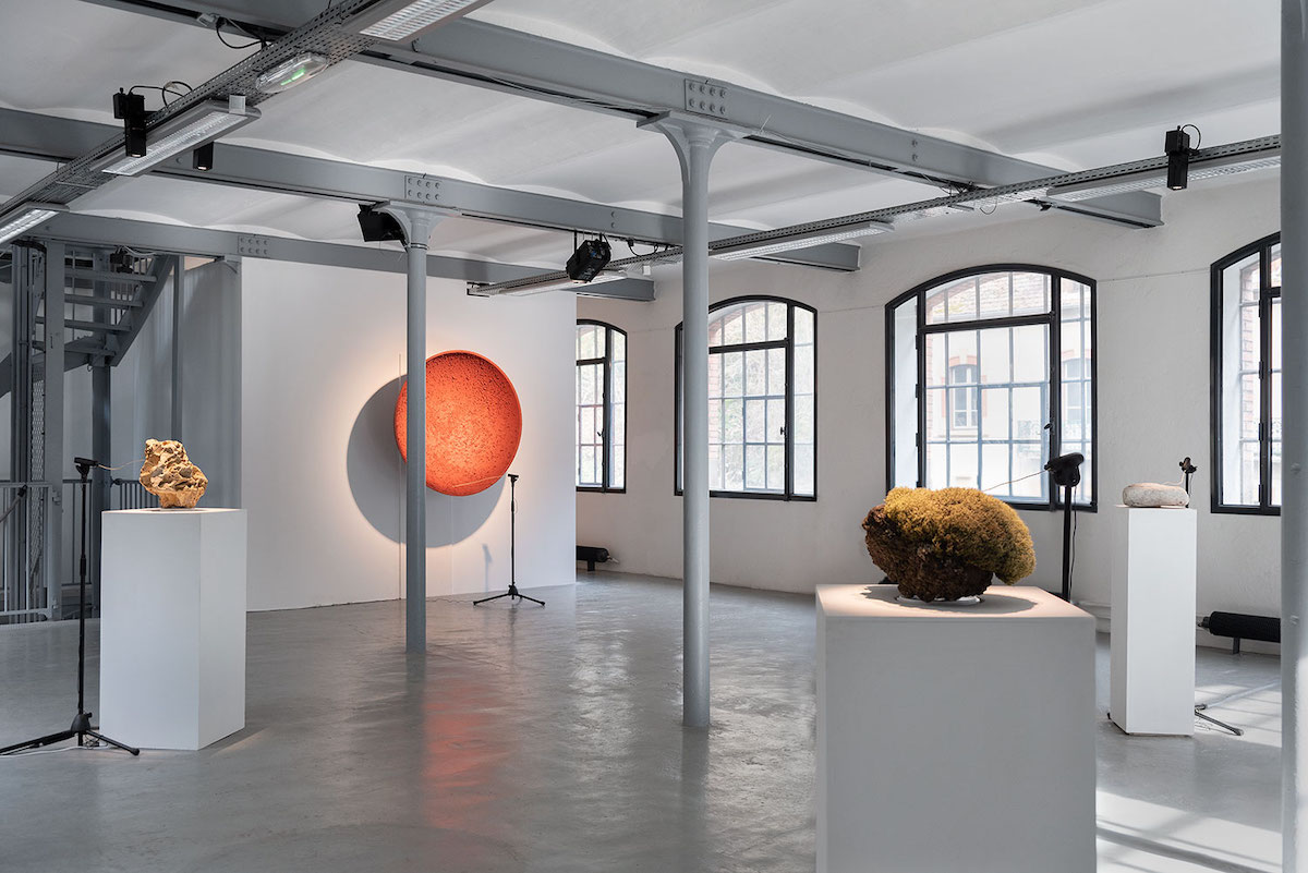 GIL DELINDRO, THE SOUND OF AN EARTHQUAKE CONTAINED IN A ROOM