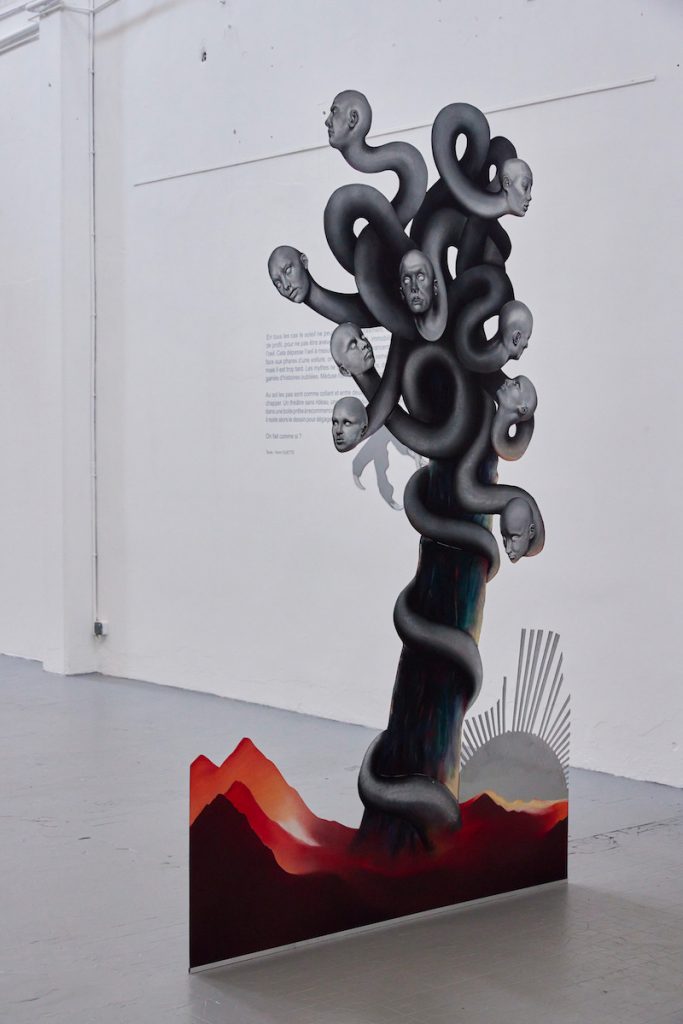 Installation inédite et imaginée spécialement pour le lieu de Clément Fourment à l'occasion de l’exposition « Mondes Parallèles », Le Silo U1, Château-Thierry - Photo Louis de Roffignac