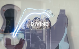 DIVINE d’Aurore-Caroline Marty – KOMMET
