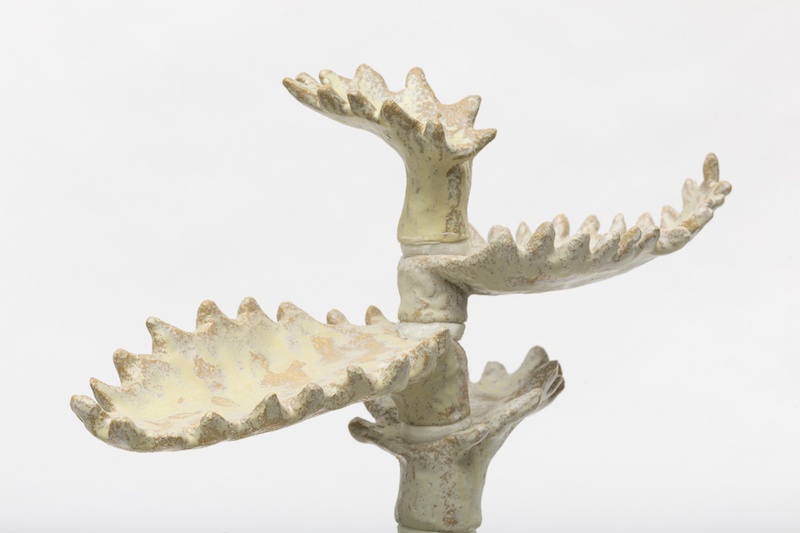 Marion Verboom, Apex n°2, 2020 (détail) - Céramique émaillée, h 67 x 46 x 44 cm