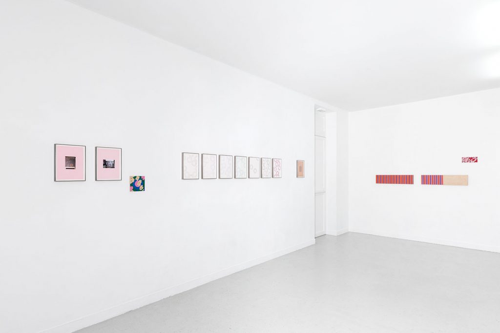Vue exposition Tenue de promesse, Noémie Bablet, Les Bains-Douches, Alençon (FR) - Photo Romain Darnaud - Courtesy de l’artiste et Les Bains-Douches, Alençon