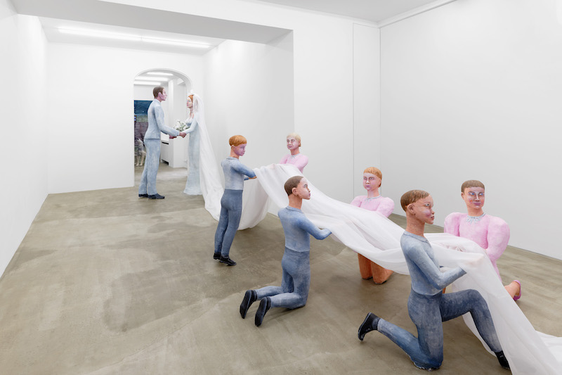 Agnes Scherer, A thousand times yes, 2022, plaster gauze, plaster, acrylic paint, fabric, paper, variable dimensions, unique - Photo Aurélien Mole