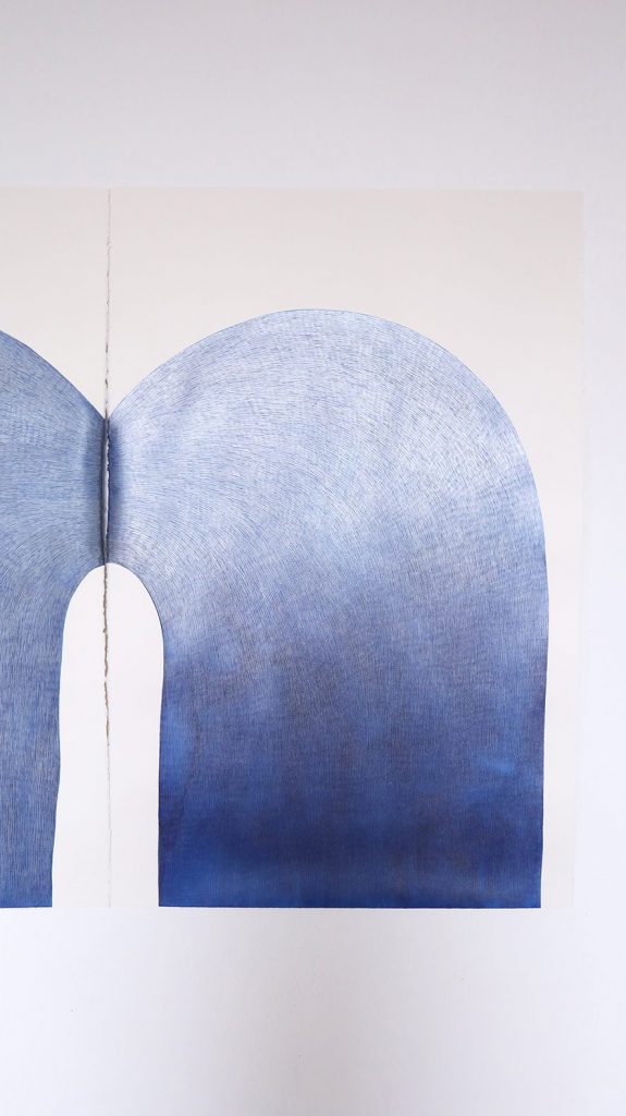 Elvira Voynarovska, Potamia, 2022. Dessin à l'encre et crayon, 101 x 132 cm - Photo Benoit Favard