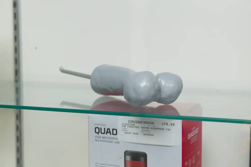 Romain Sarrot, Boned under a gray rain, 2023, Fimo clay, aluminium, spraypaint, gum 10x2x2 inches
Photo Ian Byers-Gamber