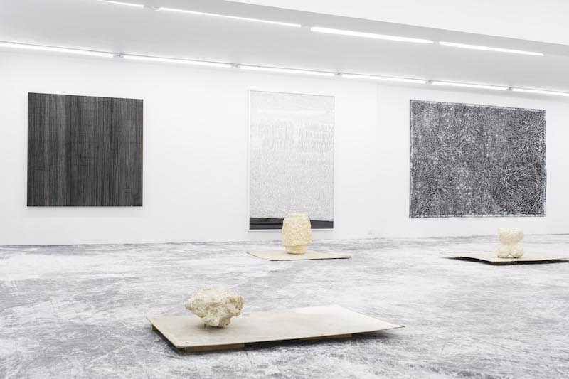 Exposition Alexandre Clanis, Des étoiles tremblent-elles dans la brume nocturne.
Le Mur espace de création, Moret-Loing-et-Orvanne