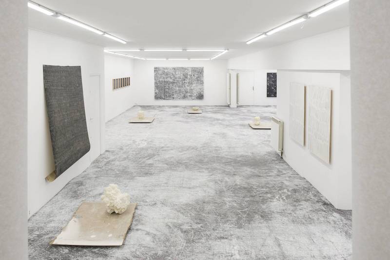 Exposition Alexandre Clanis, Des étoiles tremblent-elles dans la brume nocturne.
Le Mur espace de création, Moret-Loing-et-Orvanne