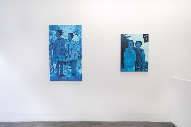 Vue d'exposition, Awanle Ayiboro : The Abandoned Playground, Galerie Mathilde Le Coz, Paris – Photo Louise Conesa