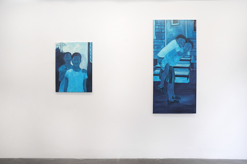 Vue d'exposition, Awanle Ayiboro : The Abandoned Playground, Galerie Mathilde Le Coz, Paris – Photo Louise Conesa