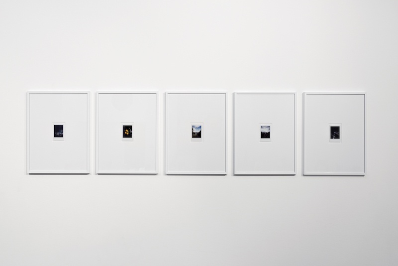 Antoine Duchenet, Instax series (2020 – 2023), vue d'exposition - Photographie Mathieu Lion