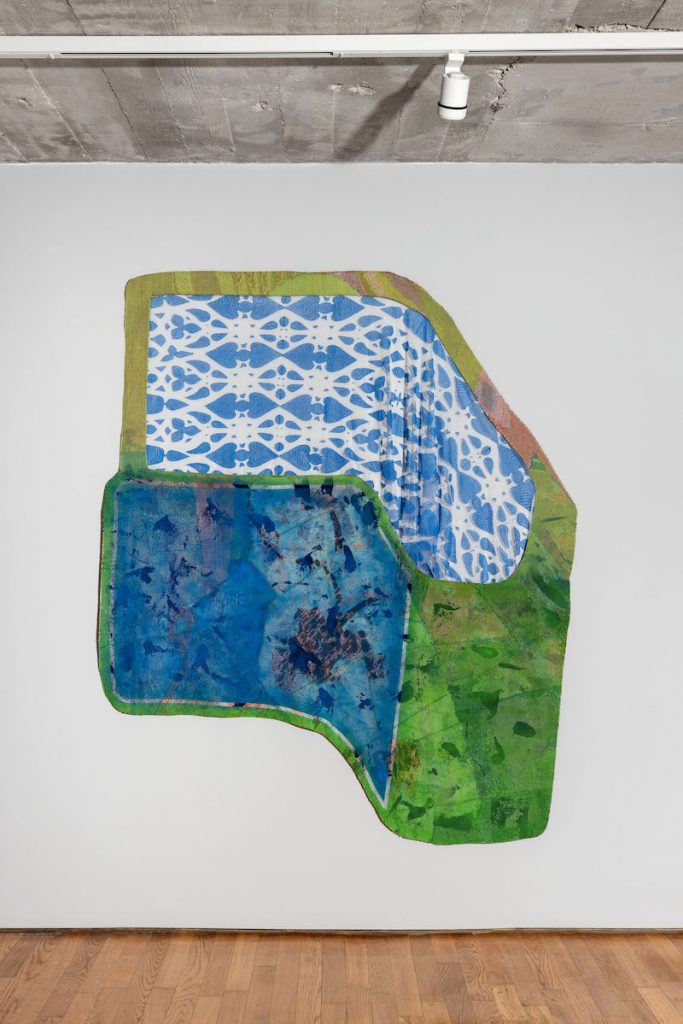 Malaika Temba_Water in a Coconut Shell is like an Ocean to an Ant, 2023_173x140cm_broderie, tissage Jacquard_repro2©Romain Darnaud