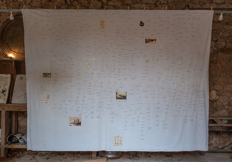 Camille Sart, Au fil du festin, 2023. Résidence Voyons Voir. Crédit photographique : Nassimo Berthommé