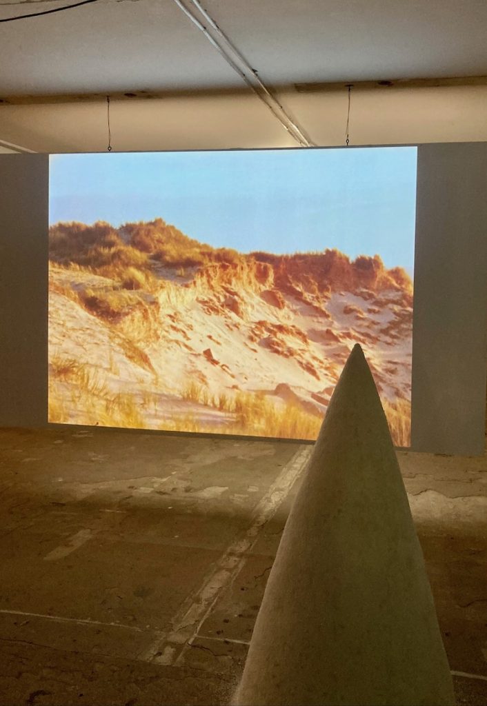 Charles Cadic Halldora Magnusdottir - Vue exposition Troglodyte Guided Tour