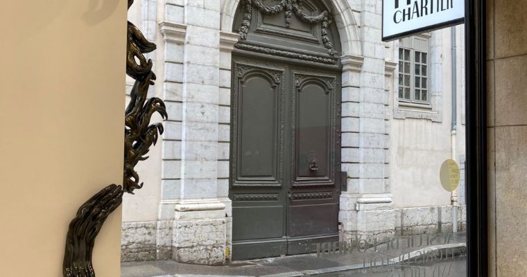 AU SEUIL DE L’OMBRE