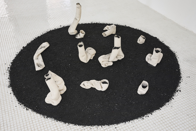 Angyvir Padilla_Fool's Paradise - Vue exposition collective Lavender Snows, La Traverse, Marseille