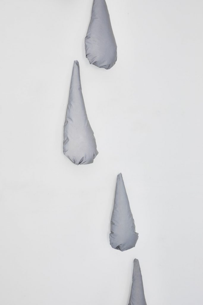Sarah Caillard, Larmes - Vue exposition collective Lavender Snows, La Traverse, Marseille