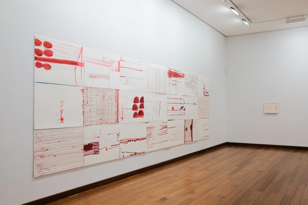 Dominique De Beir, Sans fin mais pas sans début ( Accroc et Caractère 3), Avril 2023, série Où se mettre1997, musée des beaux-arts de Caen, photographie Adrien Melchior
