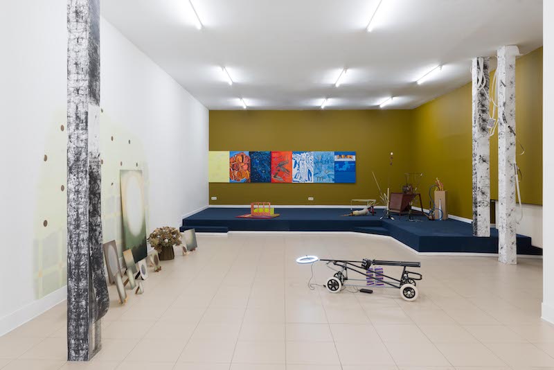 Exhibition view, The Beige Pimpernel, KOMPLOT, Brussels, photography by Lola Pertsowsky