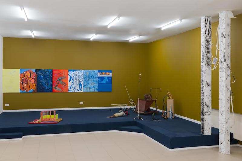 Exhibition view, The Beige Pimpernel, KOMPLOT, Brussels, photography by Lola Pertsowsky