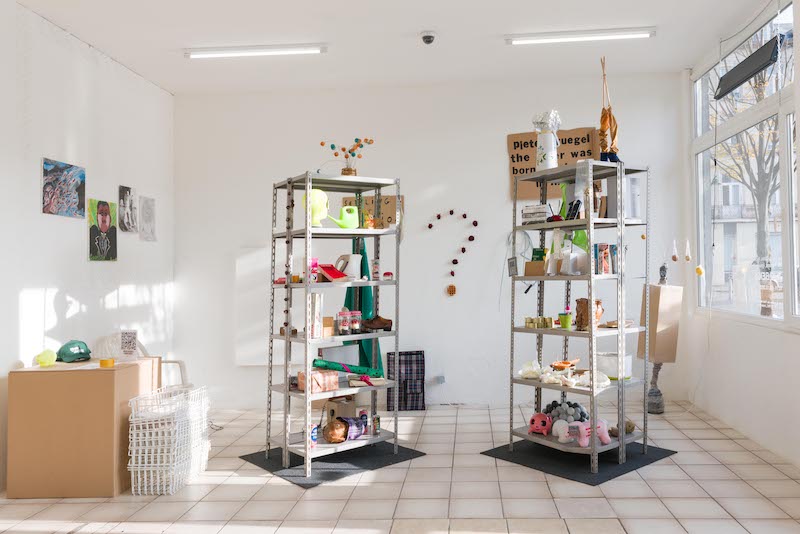 Ignace Wouters, MEHRMARKT-SURPLUSZONE, KOMPLOT, Brussels, photography by Lola Pertsowsky