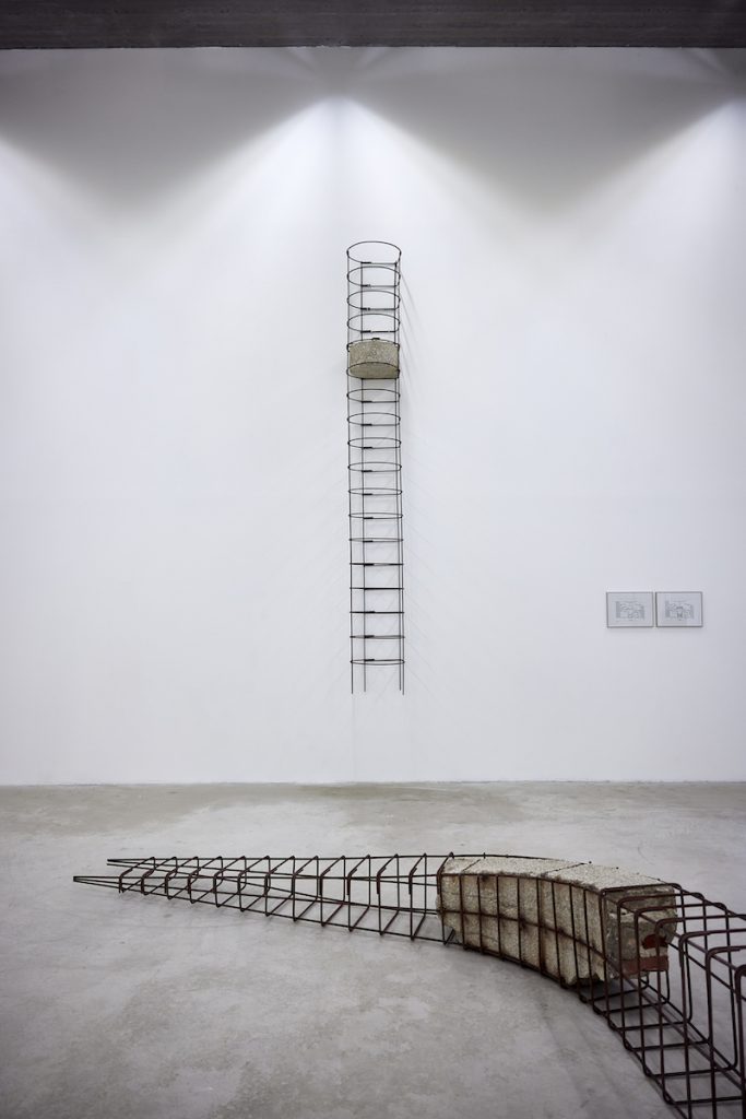 Apolline DUCROCQ, vue de l’exposition "Les Îlots bleus", 2024, Frac Grand Large, Dunkerque © Photo : Paul Tahon