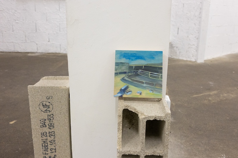 L’oeil du cyclone, Eléonore Josso, 2024. Acrylique sur bois Vue exposition Béton ruban, Sample, Bagnolet